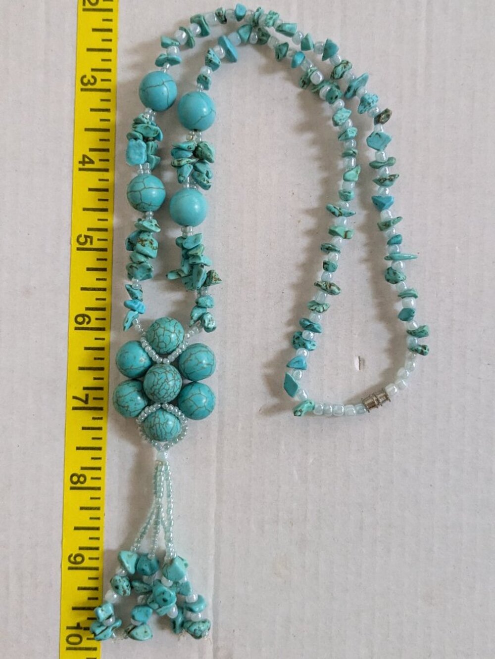 Howlite Turquoise Chip Glass Beaded Dangle Pendant Barrel Clasp Necklace